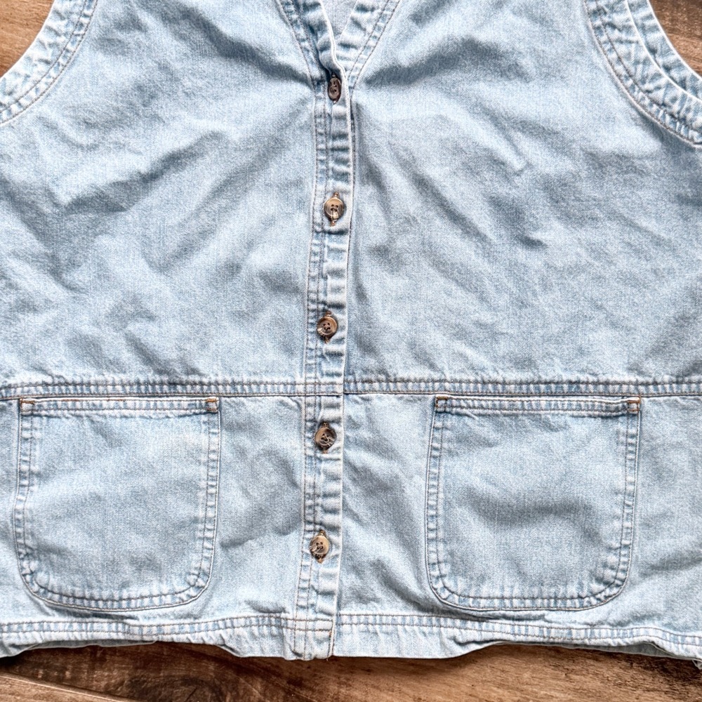 Cabin Creek Vintage Plus Button Front Patch Pockets Denim Vest, Light Blue, 1X - Picture 6 of 6
